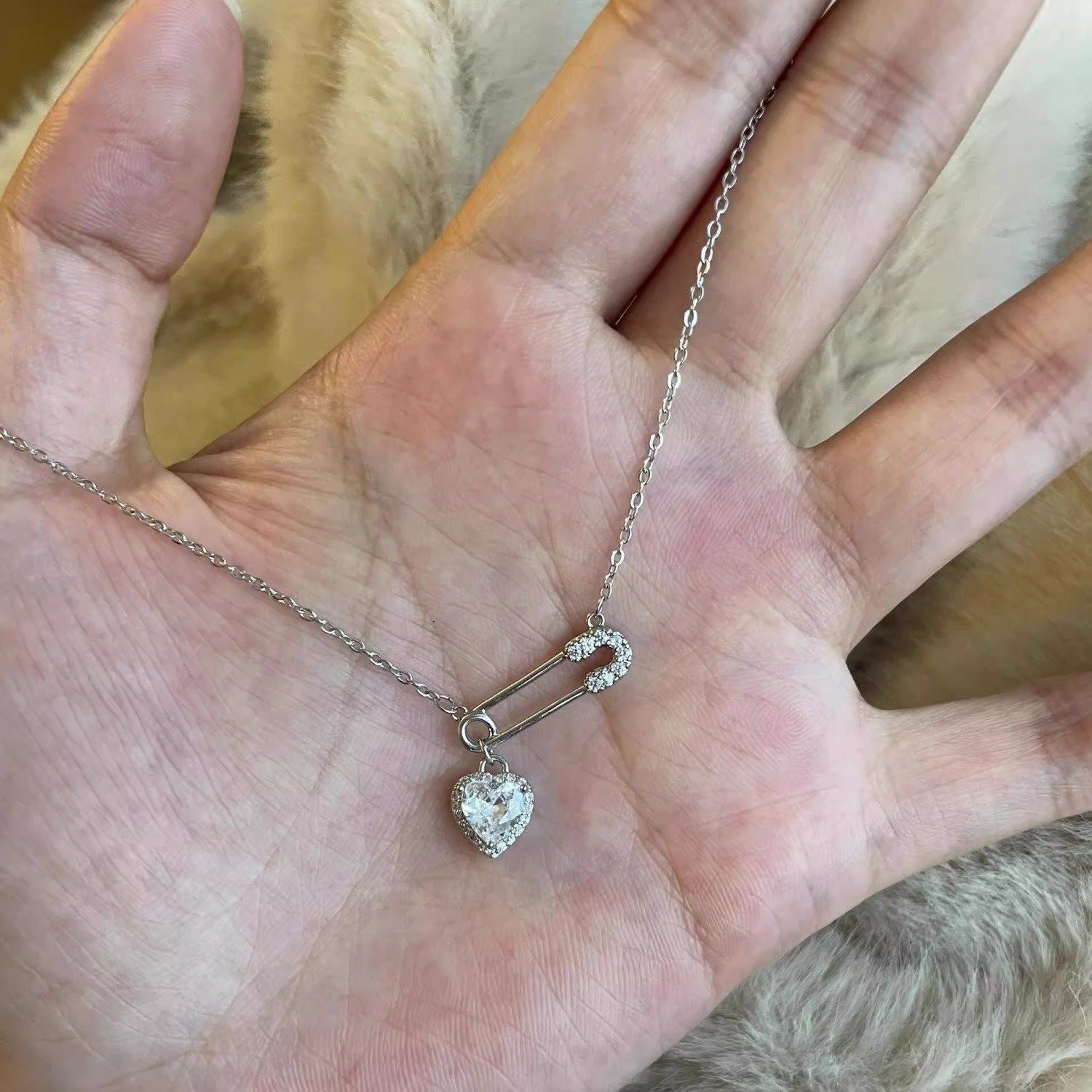 Heart Shape Choker Necklace For Women With Zircon Inlay And Silver Plated Copper Pendant On Paperclip Chain