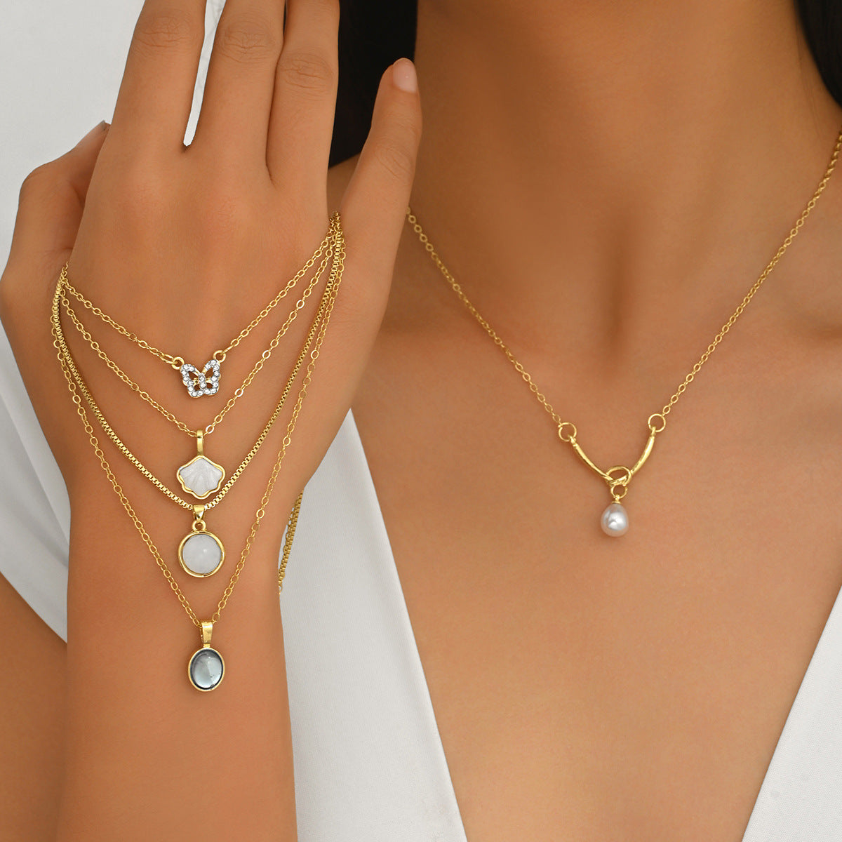 Sweet Gold Butterfly Beaded Chain Choker Necklace For Women With Alloy Craft And Cat's Eye Stone Inlay