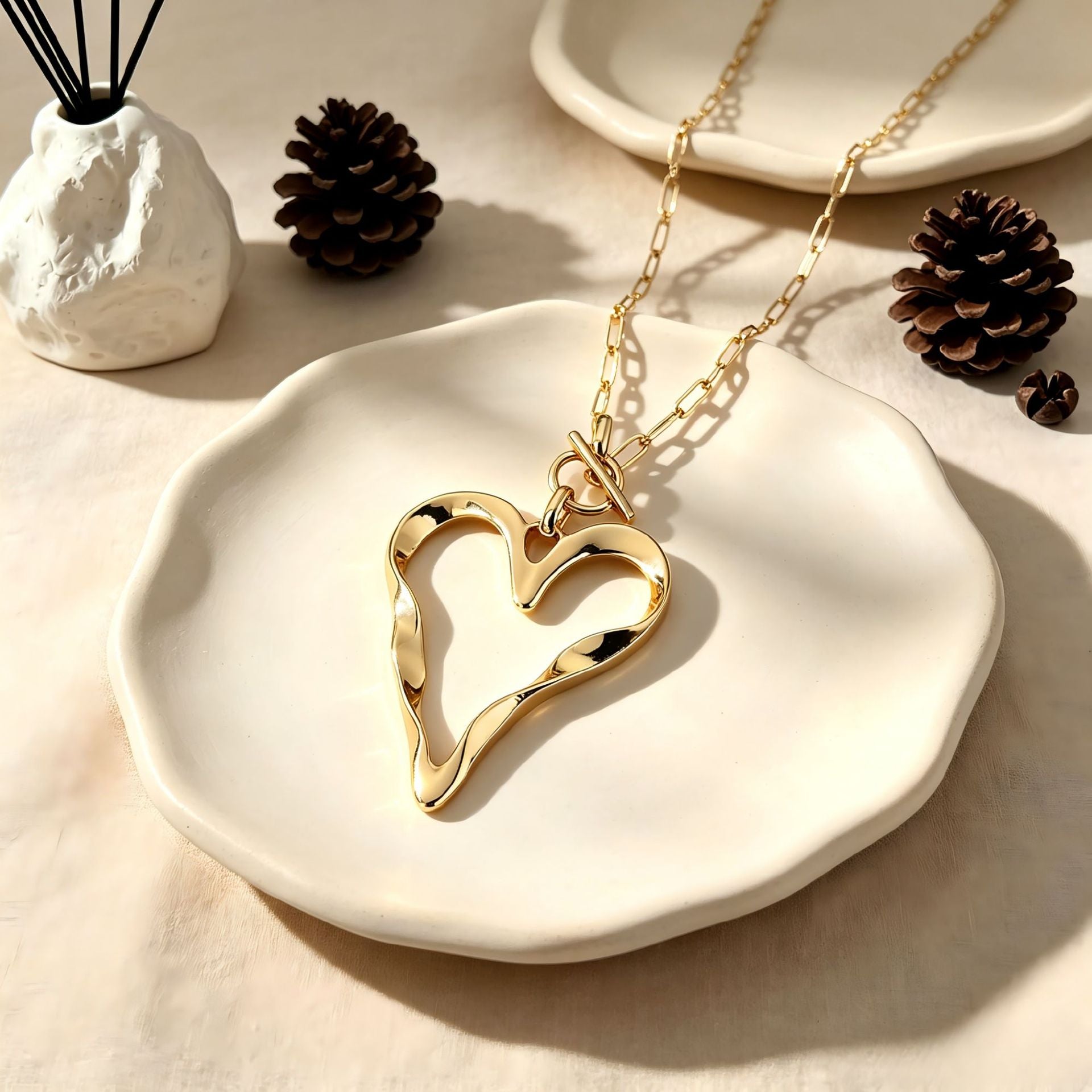 Heart Shape Long Necklace In Gold Featuring Alloy Pendant With Punk Style And Paperclip Chain For Unisex