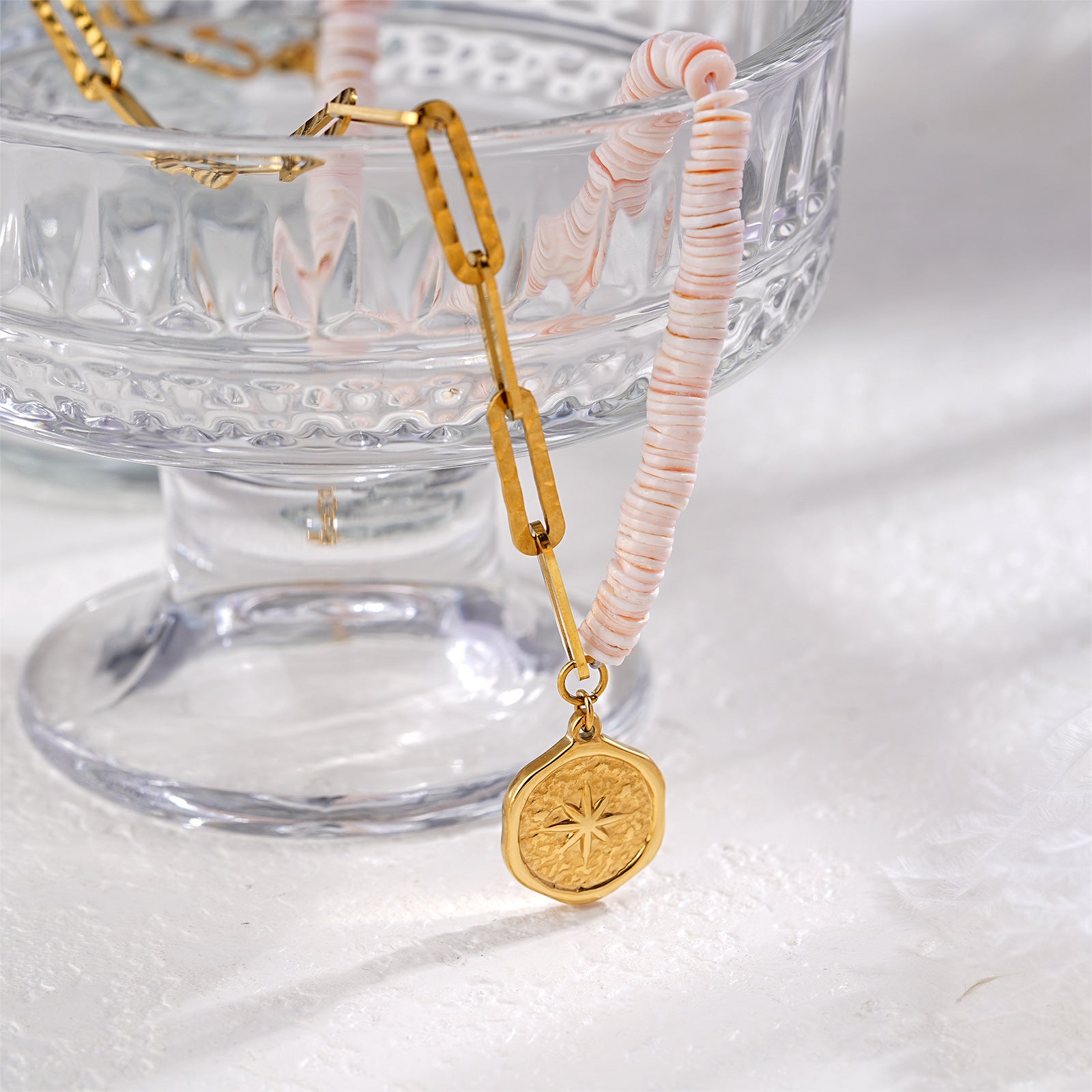 Bohemian Shell Necklace For Women With Golden Plated Shell And Paperclip Chain In Gold