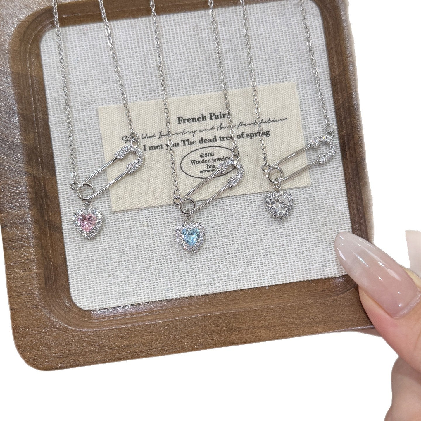 Heart Shape Pendant Necklace For Women In White Titanium Steel With Zircon Inlay And Real Gold Plated Paperclip Chain