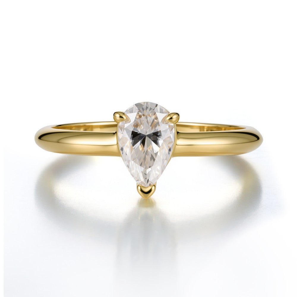 Classic Style Geometric Women’s Ring In 925 Sterling Silver With 18K Real Gold Plating 0.03µm-0.05µm Featuring Moissanite