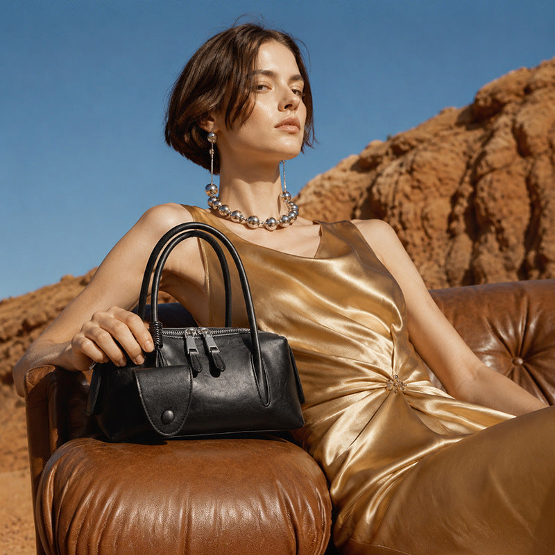 Genuine Leather Pillow Shape Crossbody Bag With Sewing Thread, Single Shoulder Strap For  Autumn And Winter