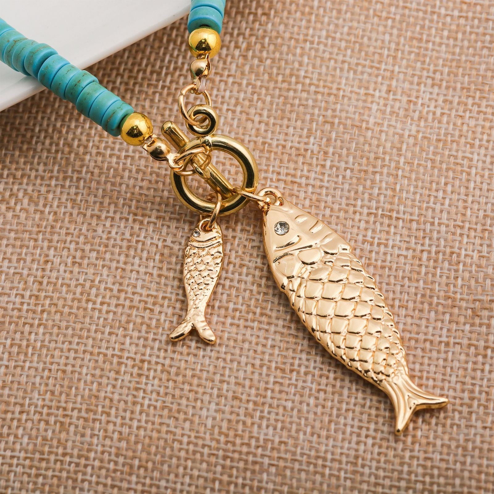 Bohemian Ocean Pattern Gold Necklace With Zinc Alloy Pendant For Women Featuring Beading Craft