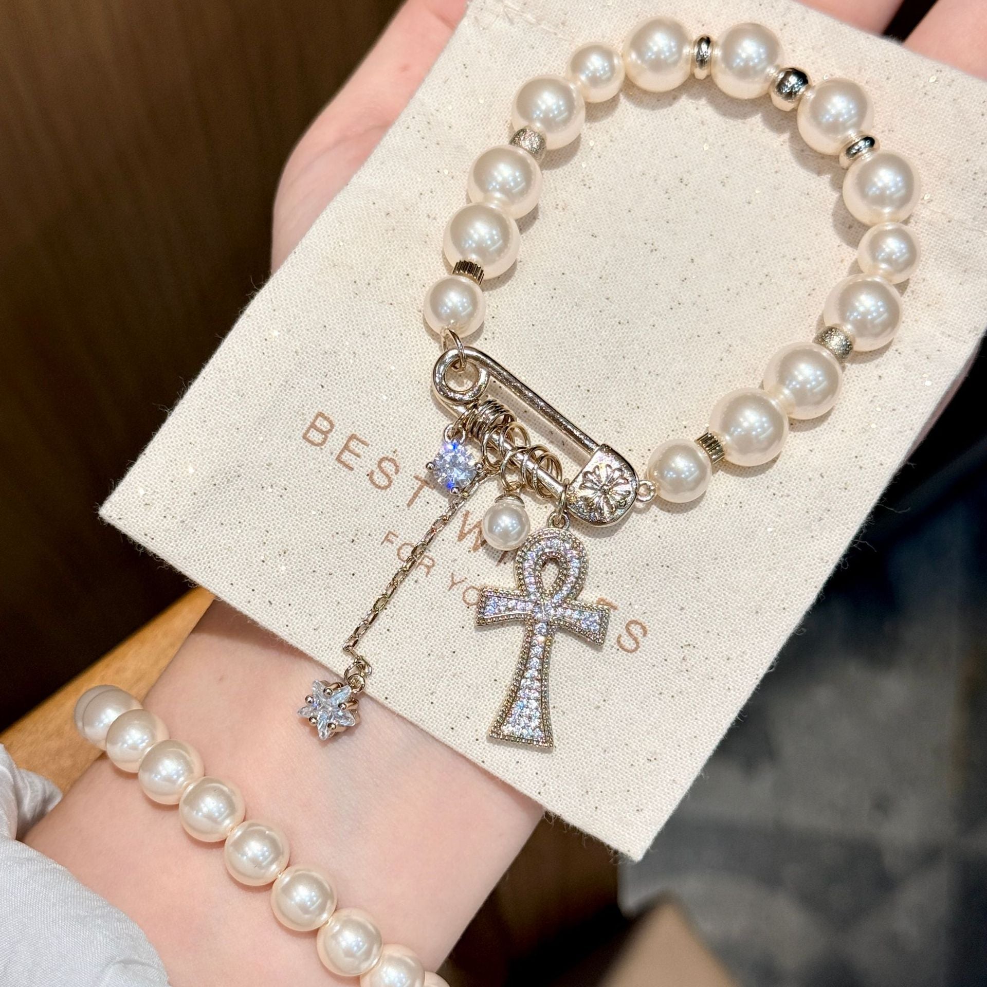 Electroplated Cross Necklace For Women With Imitation Pearl Pendant And Paperclip Chain In Copper