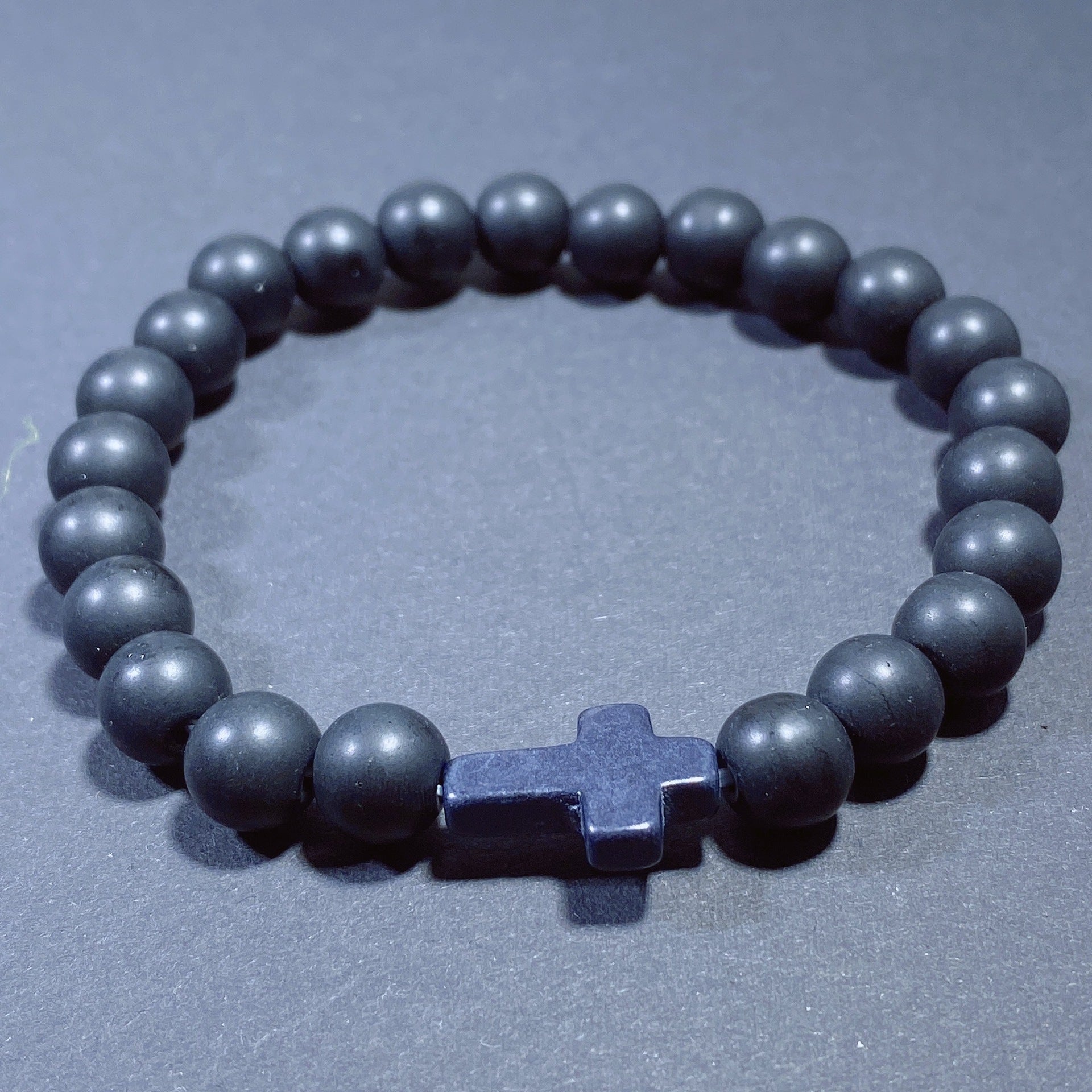 Men's Turquoise Beaded Cross Bracelet Featuring Unique Craftsmanship