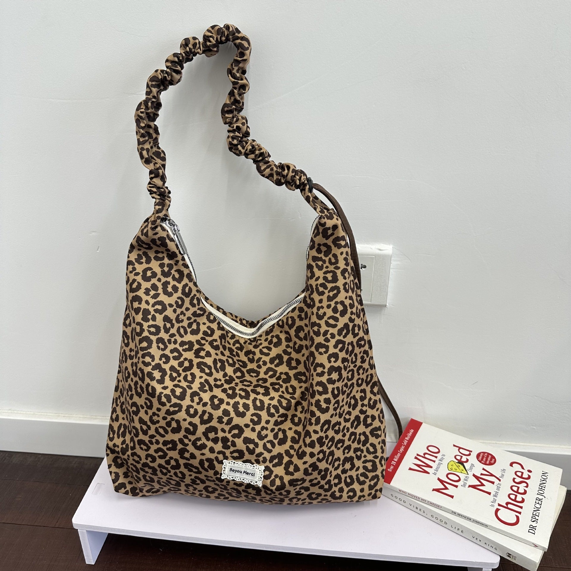 Leopard Print Square Canvas Bag For Women With Single Shoulder Strap, Perfect For Summer