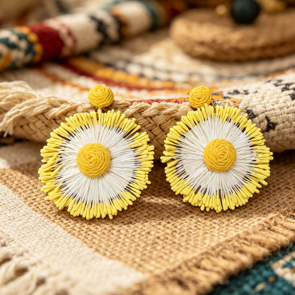 Handmade Bohemian Starfish Clip Earrings For Women In Multicolor Raffia