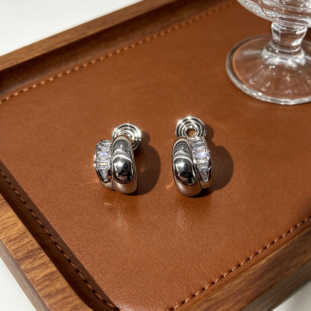 New Style C Shape Clip Earrings For Women In Gold Copper With Zircon Inlay