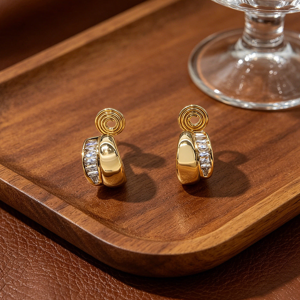 New Style C Shape Clip Earrings For Women In Gold Copper With Zircon Inlay