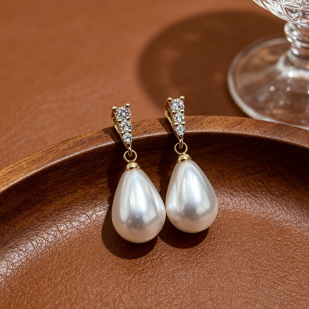 New Style Unisex Clip Earrings With Water Droplets Design In Gold Copper Featuring Zircon Inlay