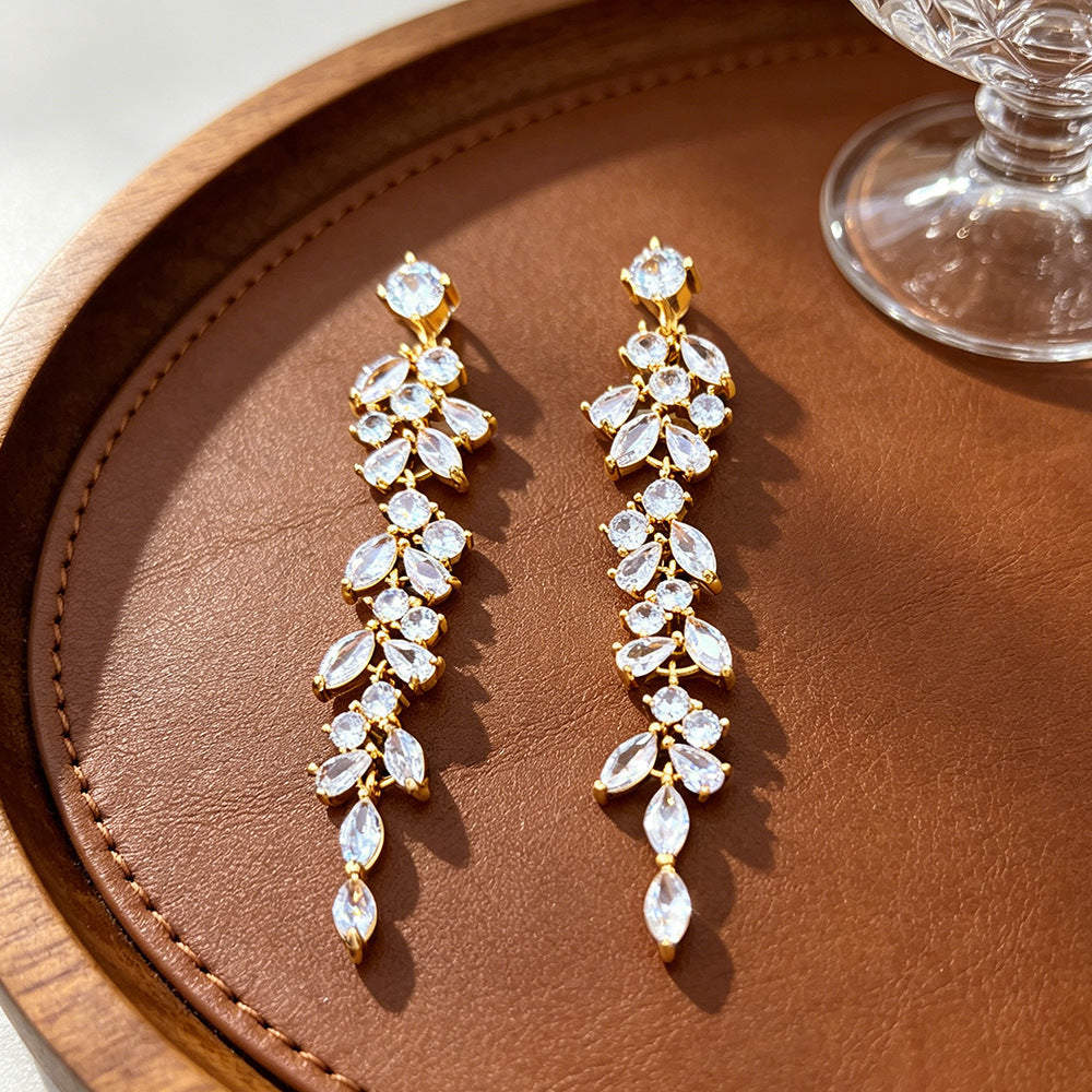 Gold Tassel Leaves Clip Earrings For Women With Zircon Inlay, Featuring Elegant Clip-On Design
