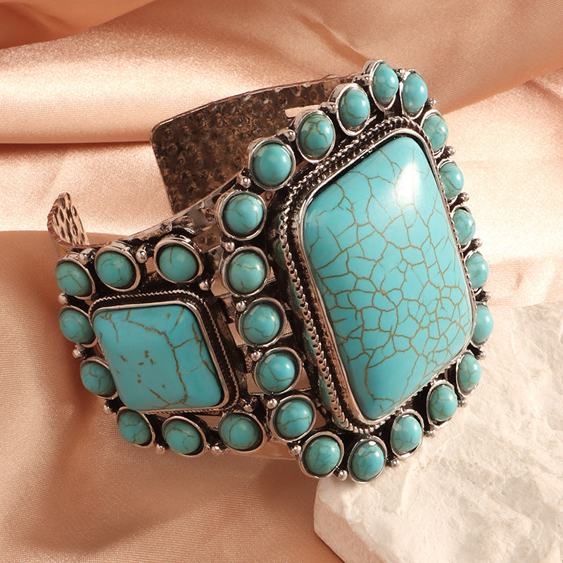 Irregular Turquoise Bangle In Ethnic Style With Green Turquoise Inlay, Perfect For Daily Wear