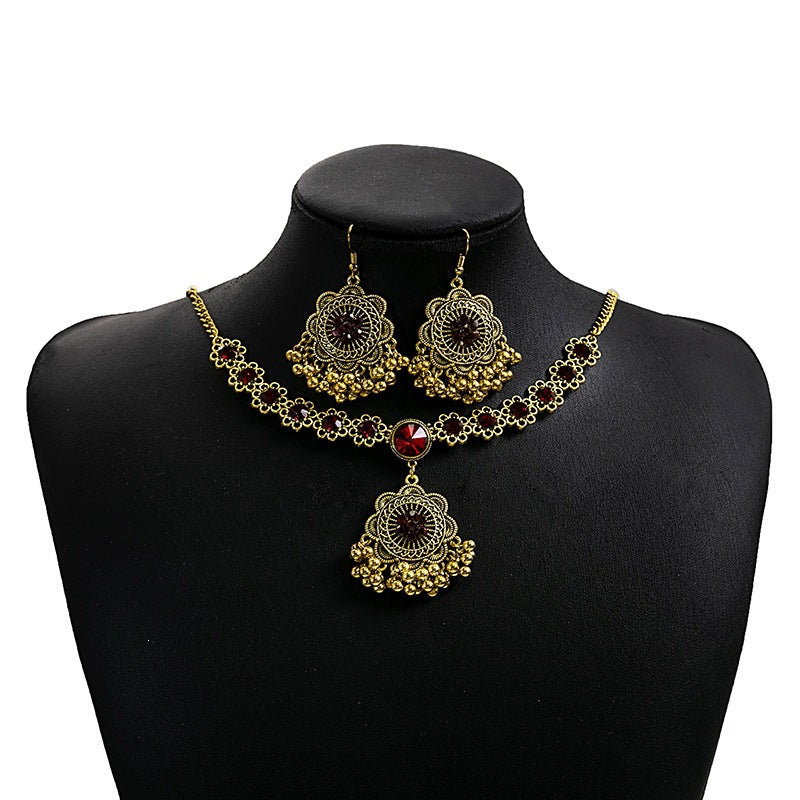 Bohemian Women’s Jewelry Set Featuring Flower Patterns With Turquoise Inlay, Alloy Material, And Tassel Craft