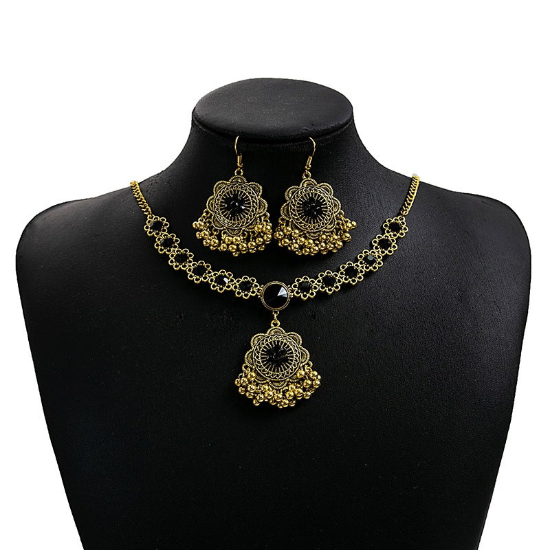 Bohemian Women’s Jewelry Set Featuring Flower Patterns With Turquoise Inlay, Alloy Material, And Tassel Craft