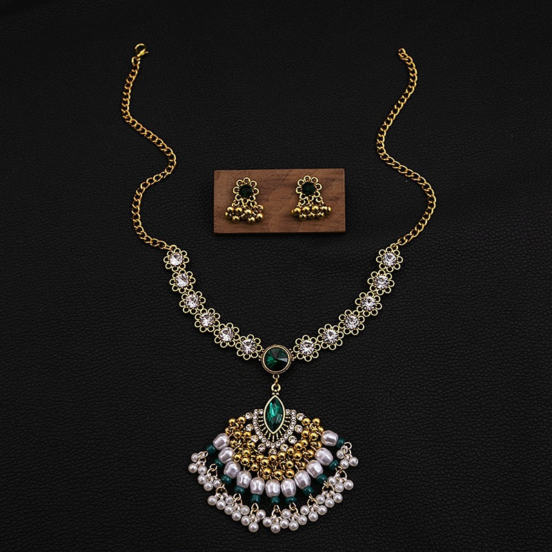 Bohemian Women’s Jewelry Set Featuring Flower Patterns With Turquoise Inlay, Alloy Material, And Tassel Craft
