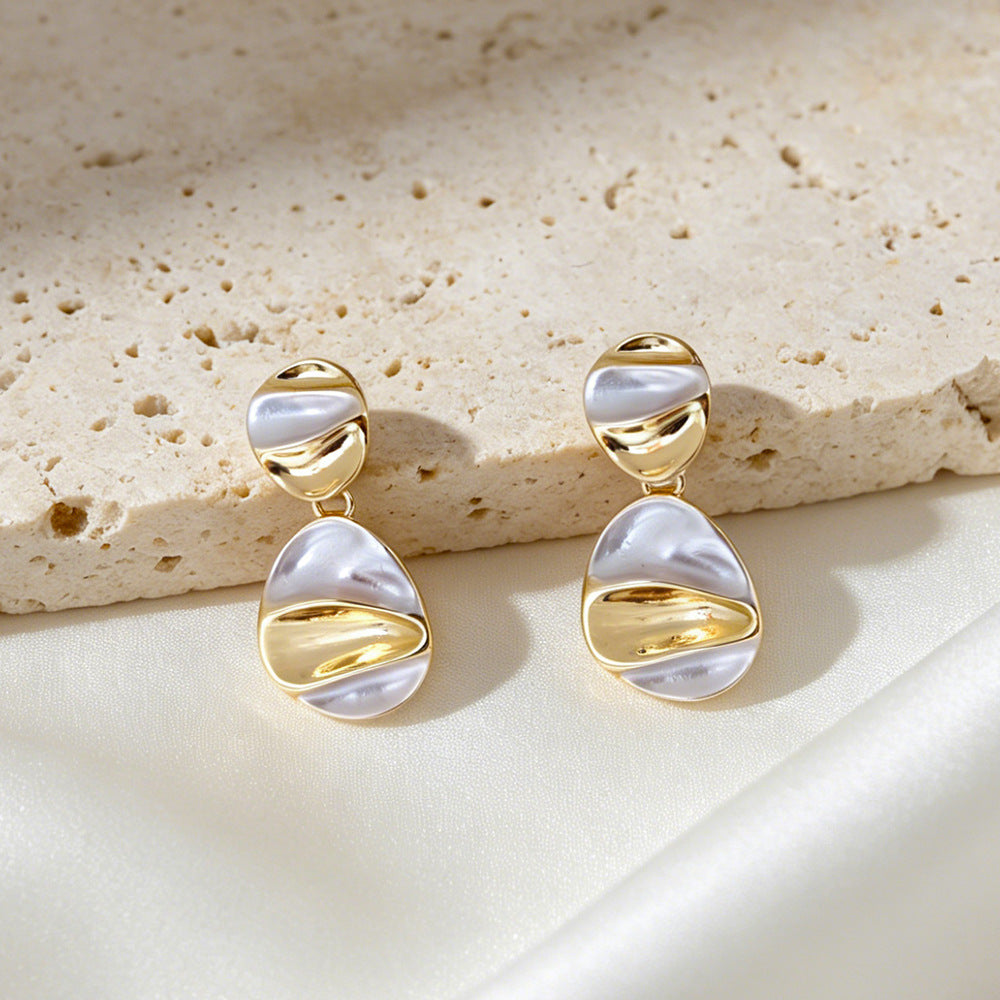 Geometric Purple Clip Earrings For Women In Zinc Alloy With Stoving Varnish Finish, Featuring Clip-On Style