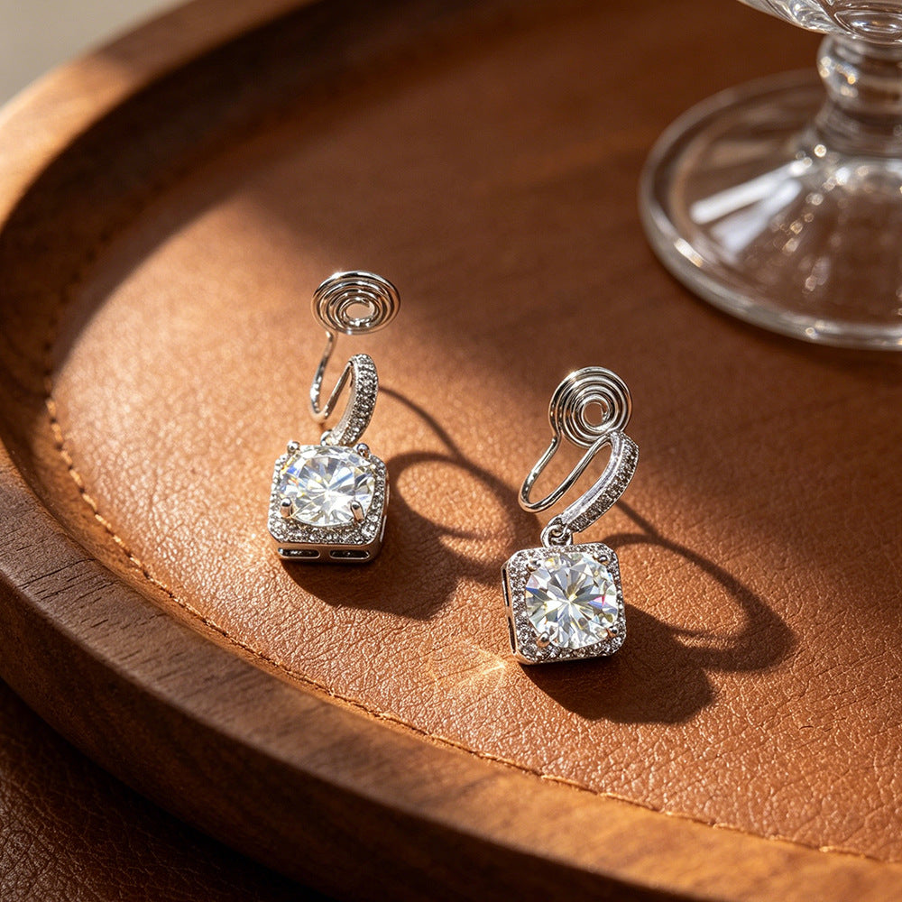 Luxurious Gold Quadrilateral Clip Earrings For Women With Zircon Inlay