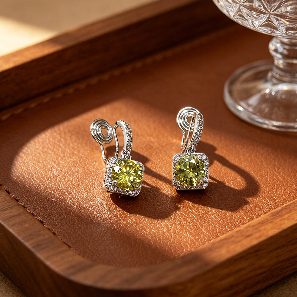 Luxurious Gold Quadrilateral Clip Earrings For Women With Zircon Inlay
