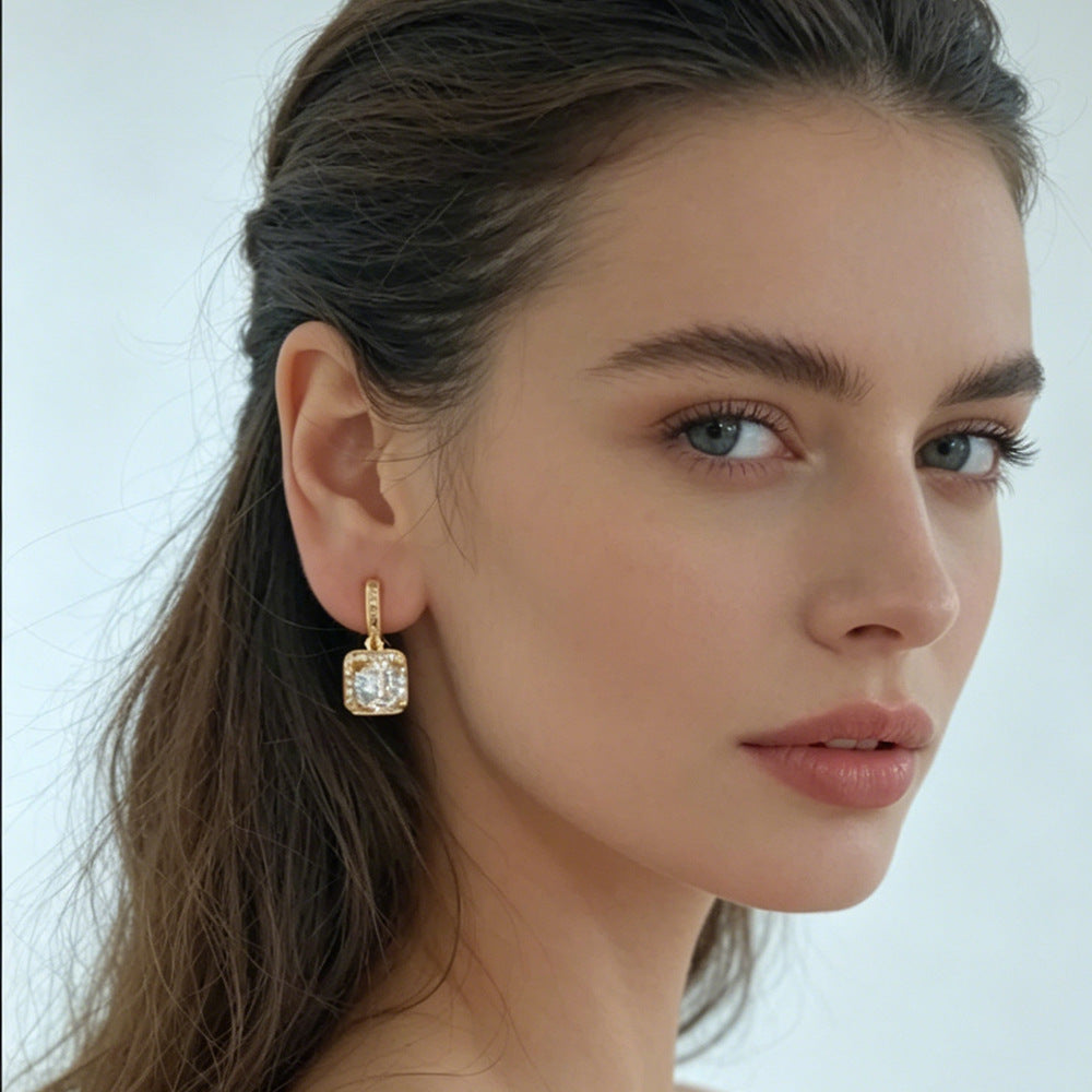 Luxurious Gold Quadrilateral Clip Earrings For Women With Zircon Inlay