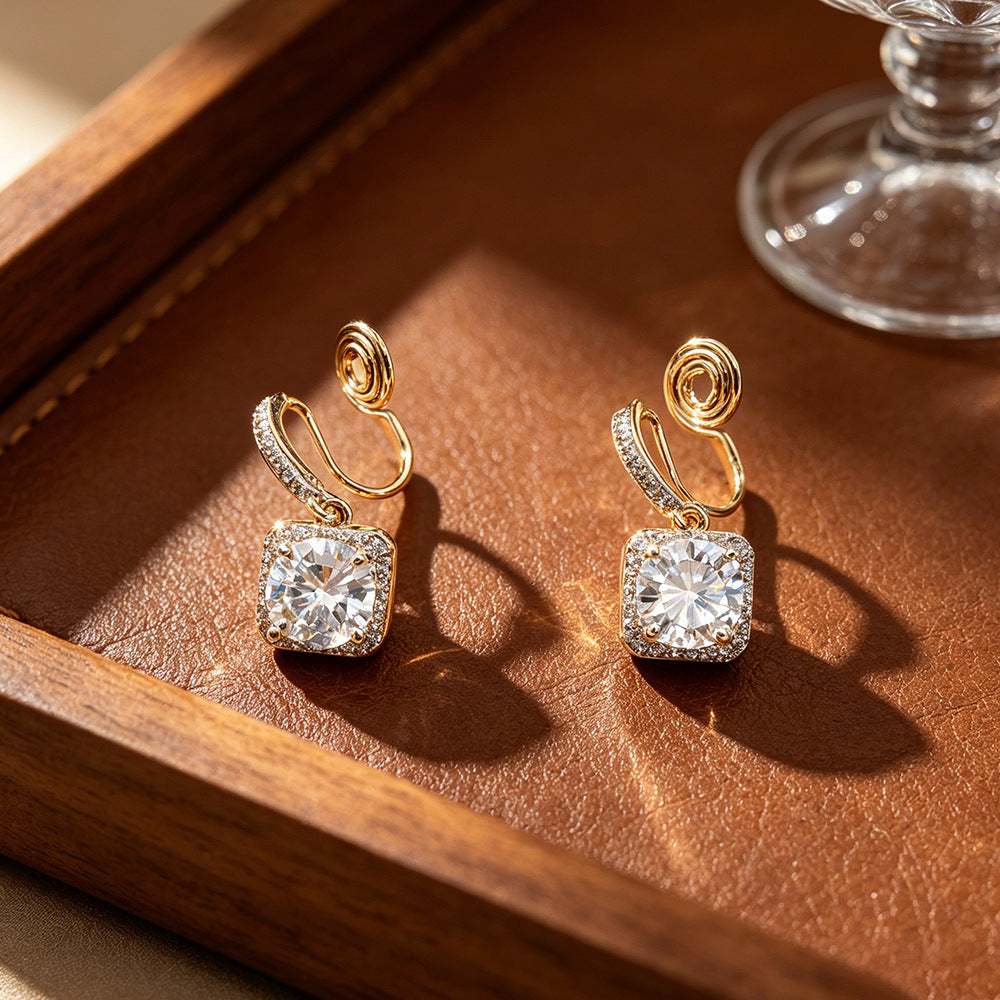 Luxurious Gold Quadrilateral Clip Earrings For Women With Zircon Inlay