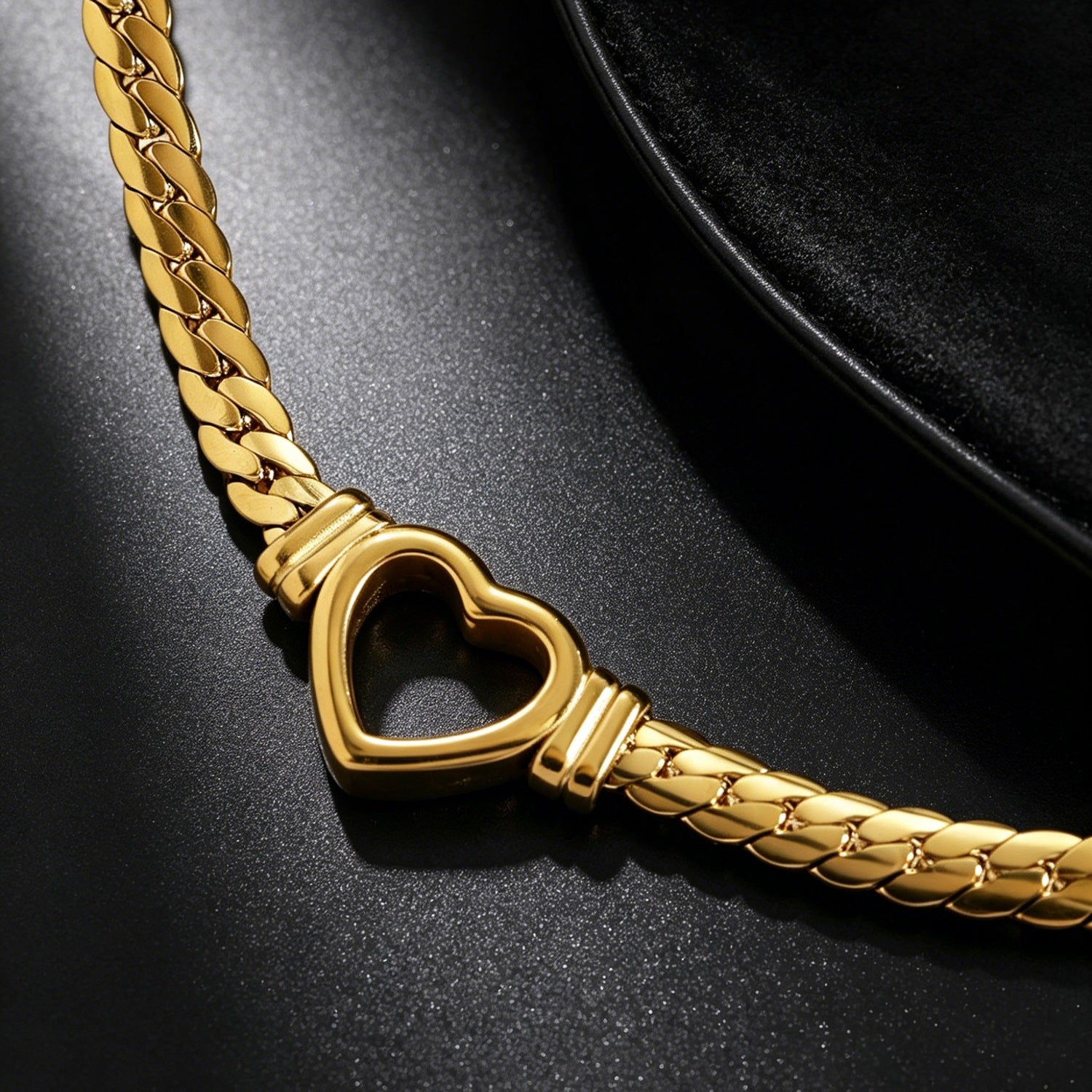 Heart Shape Cuban Chain Link Necklace With 304 Stainless Steel Pendant, Electroplated Gold Plating, Hip-Hop Style For Women