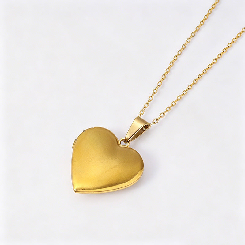 Men's Heart Shape Locket Necklace In Silver 304 Stainless Steel With Electroplated Finish And Cable Chain