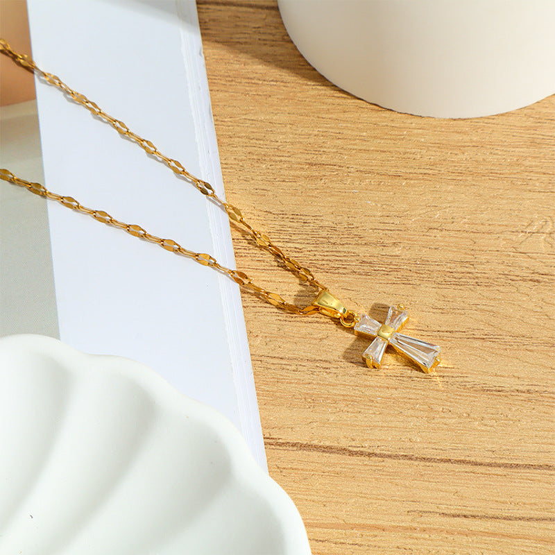 Heart Shape Necklace For Unisex, Waterproof Non Tarnish 18K Real Gold Plated Titanium Steel With Rhinestones