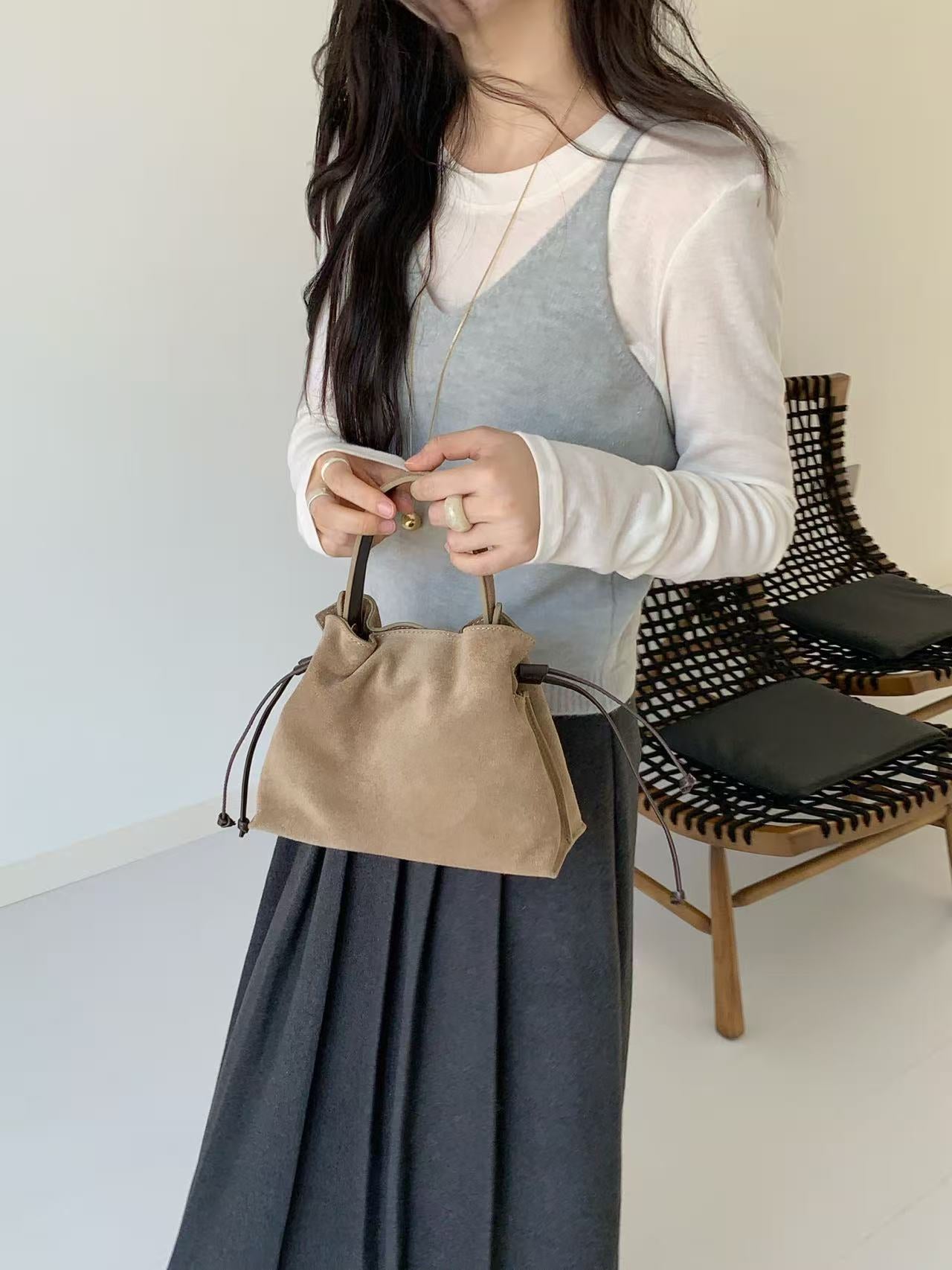 Genuine Leather Dumpling Shape Handbag With Folds Featuring Top Handle, Perfect For Autumn