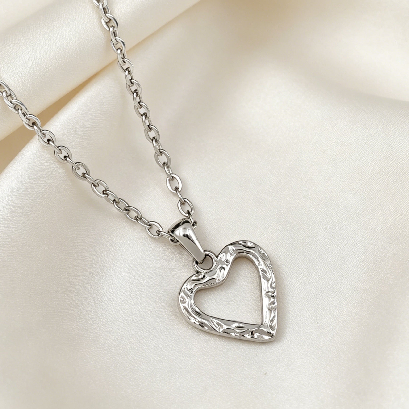 Heart Shape Hammered 304 Stainless Steel Necklace For Women With Steel Color Cable Chain