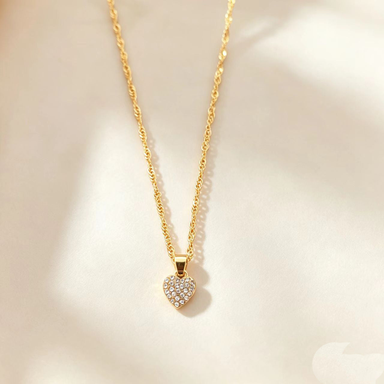 Irregular Pattern Necklace For Women With 18K Real Gold Plated Zinc Alloy Pendant And Cable Chain