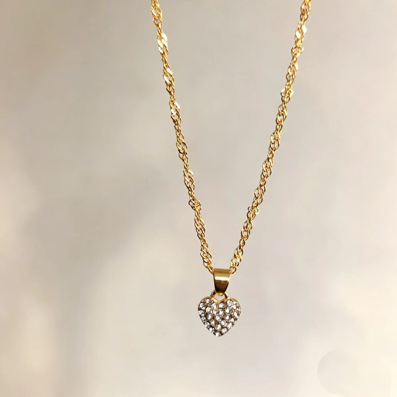 Irregular Pattern Necklace For Women With 18K Real Gold Plated Zinc Alloy Pendant And Cable Chain