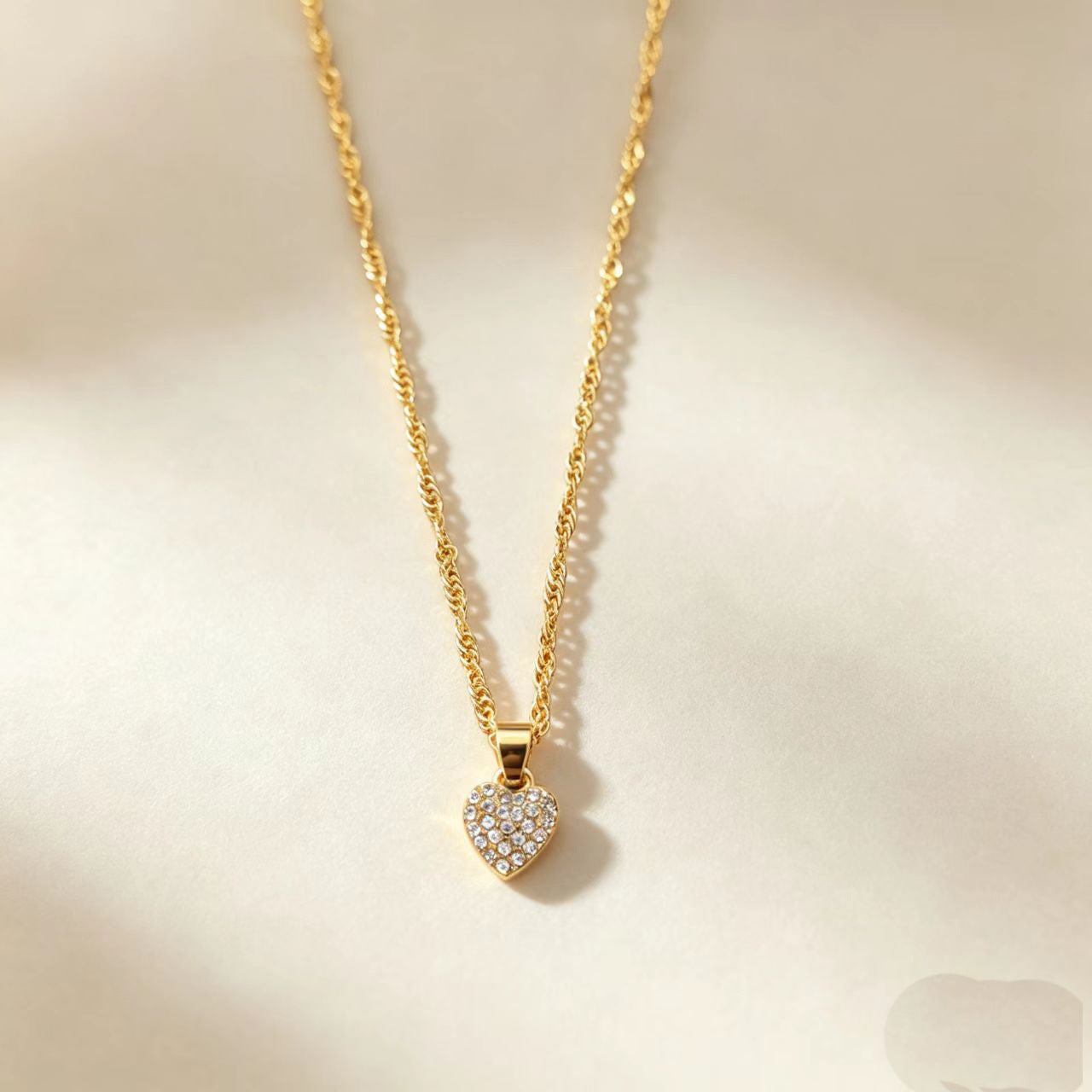 Irregular Pattern Necklace For Women With 18K Real Gold Plated Zinc Alloy Pendant And Cable Chain