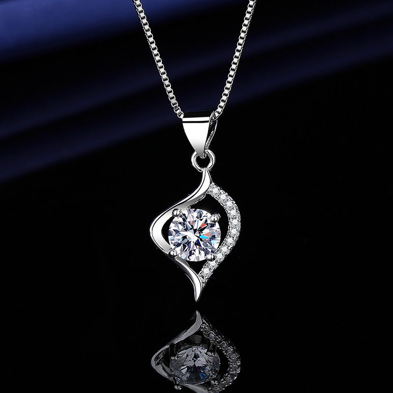 Heart Shape Pendant Necklace For Women In Copper With Zircon Inlay, Electroplated Finish, Featuring Cable Chain