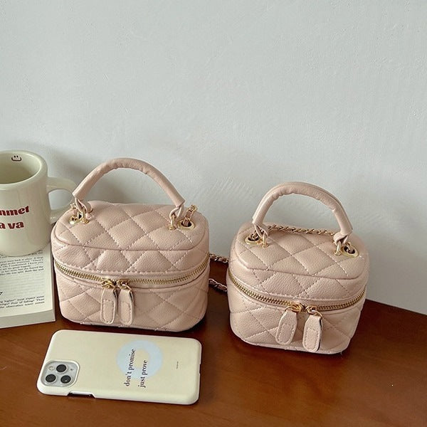 Lingge Cylindrical Shoulder Bag In PU Leather With Sewing Thread Detail And Chain Strap For  Spring And Summer