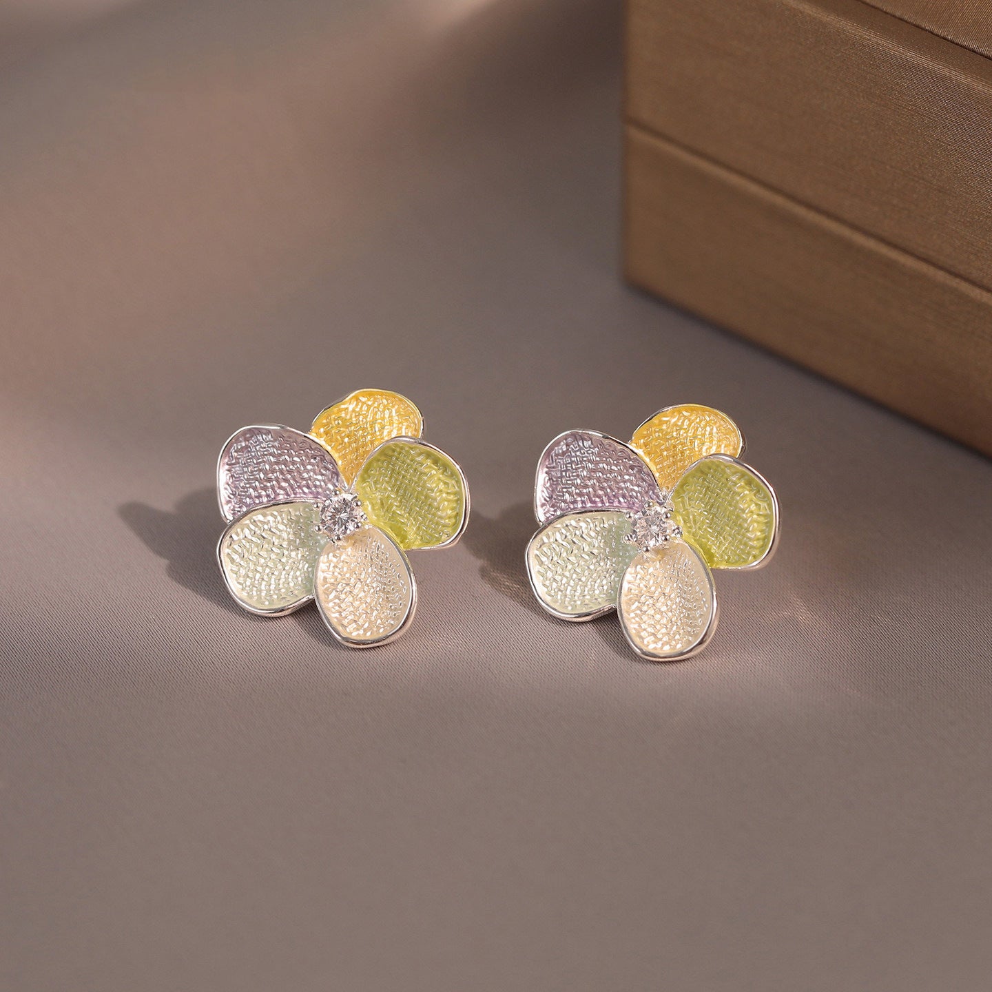 Enamel Flowers Stud Earrings In Alloy With Copper Posts, Marine Style Design For Women