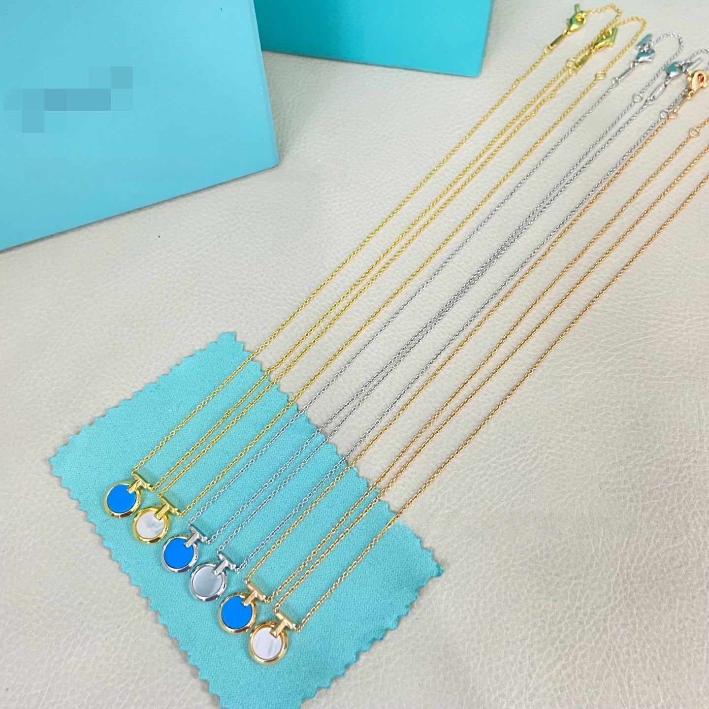 Gold Shell Necklace For Women With Electroplated V Gold And Turquoise Inlay On Cable Chain
