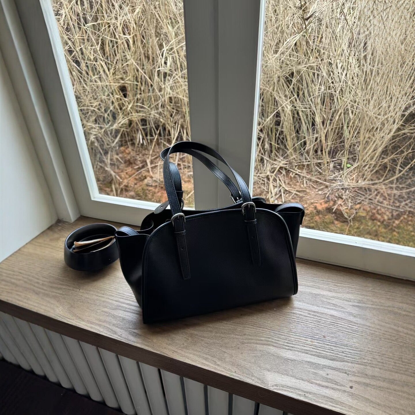 Genuine Leather Square Tote Bag For Women Featuring Printing Design With Top Handle, Perfect For Spring