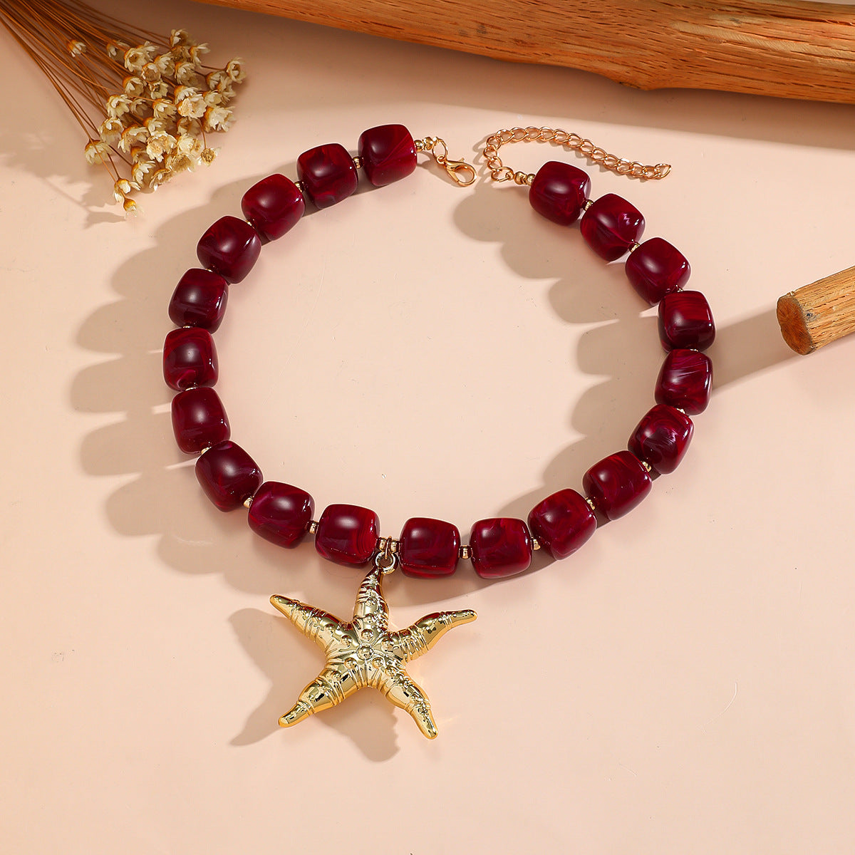 Exaggerated Starfish Choker Necklace For Women With Dyed Black Acrylic Pendant