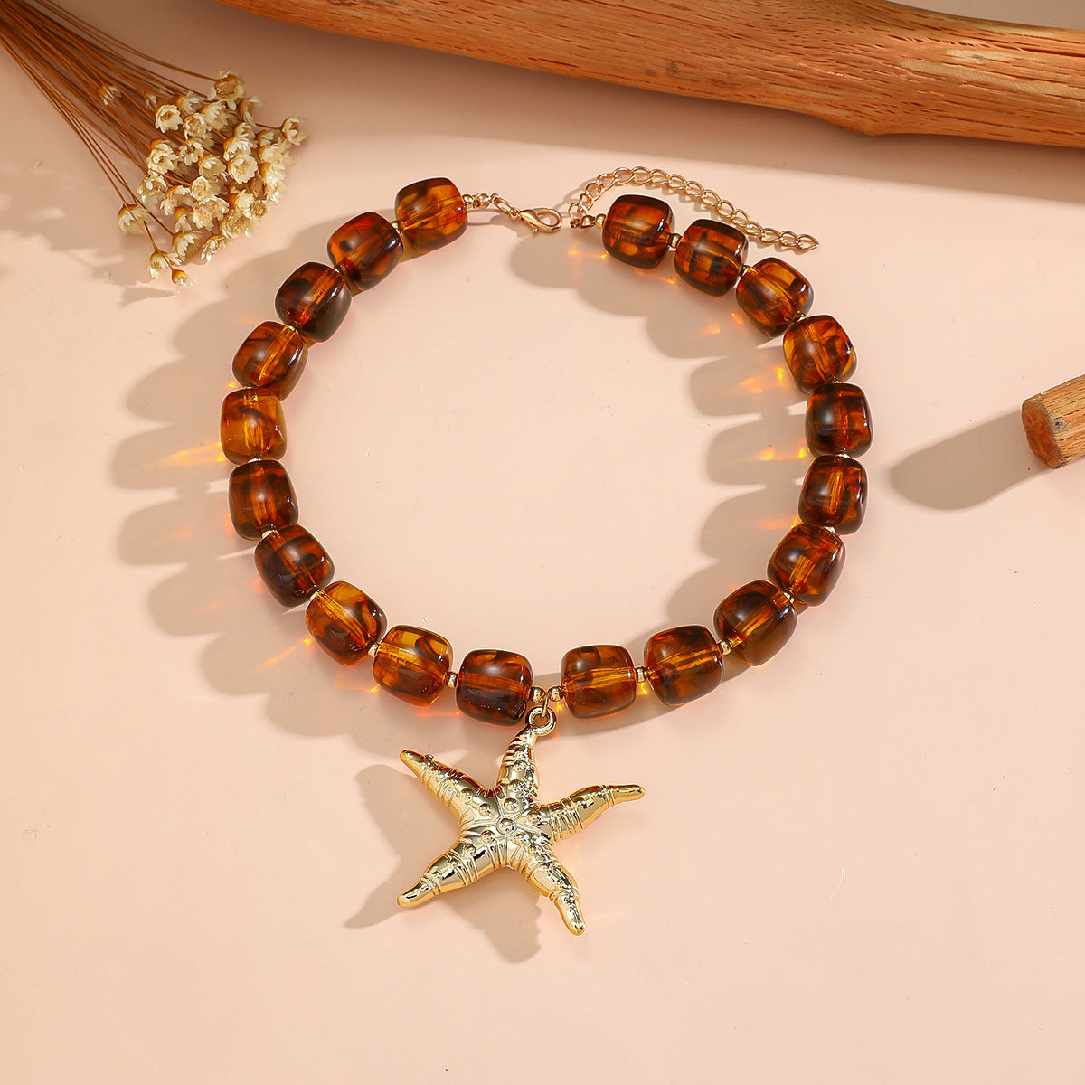 Exaggerated Starfish Choker Necklace For Women With Dyed Black Acrylic Pendant