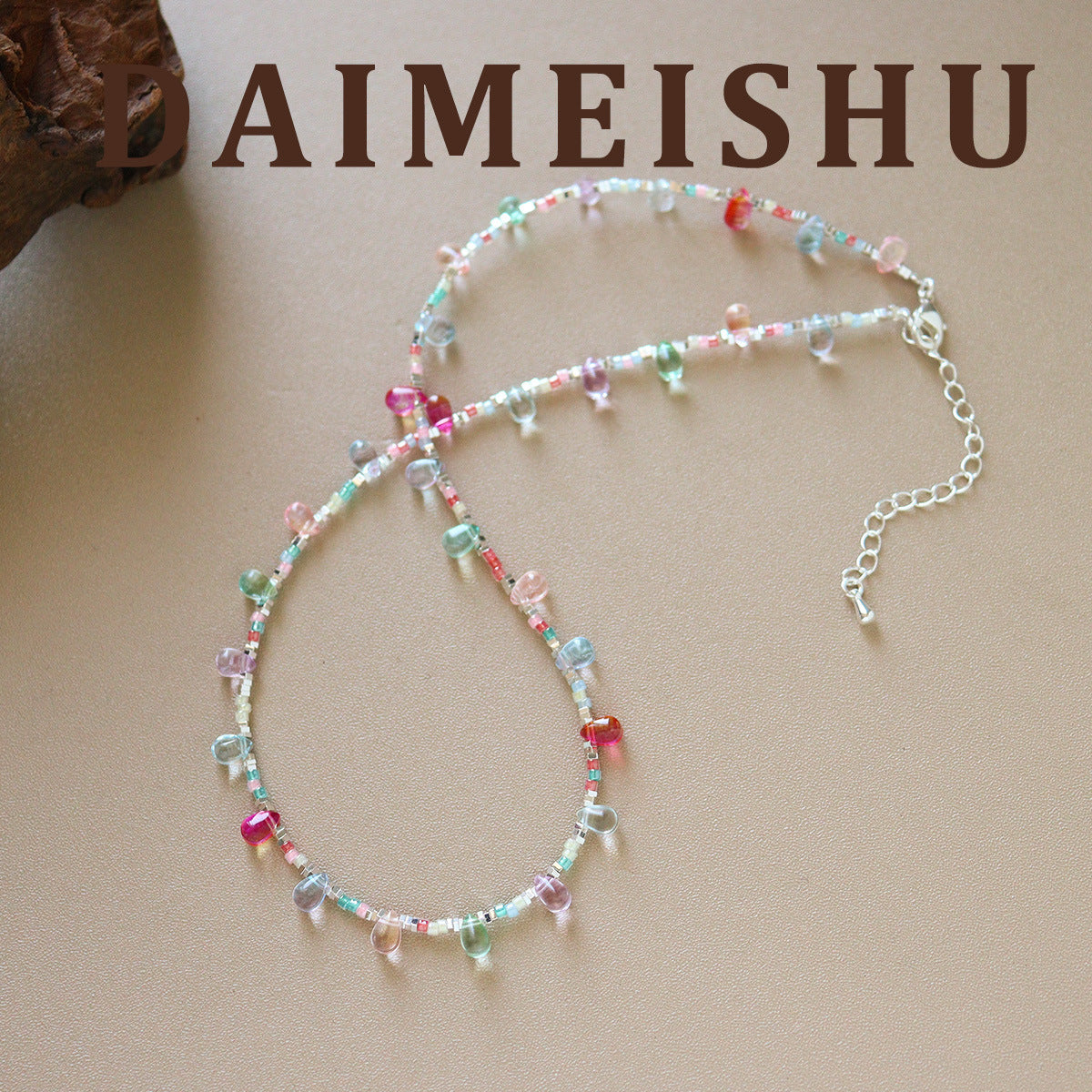 Sweet Geometric Beaded Chain Necklace For Women Featuring Mixed Materials And Seed Bead Inlay
