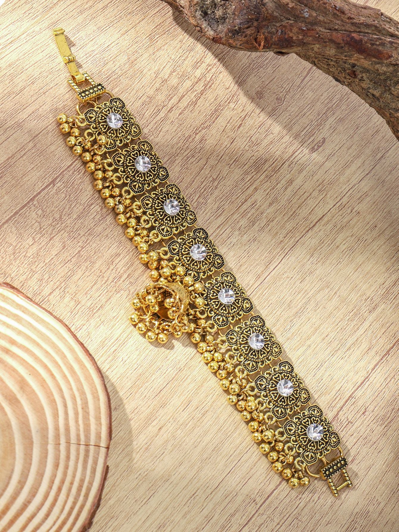 Ethnic Style Green Bell Tassel Bracelet For Women In Zinc Alloy