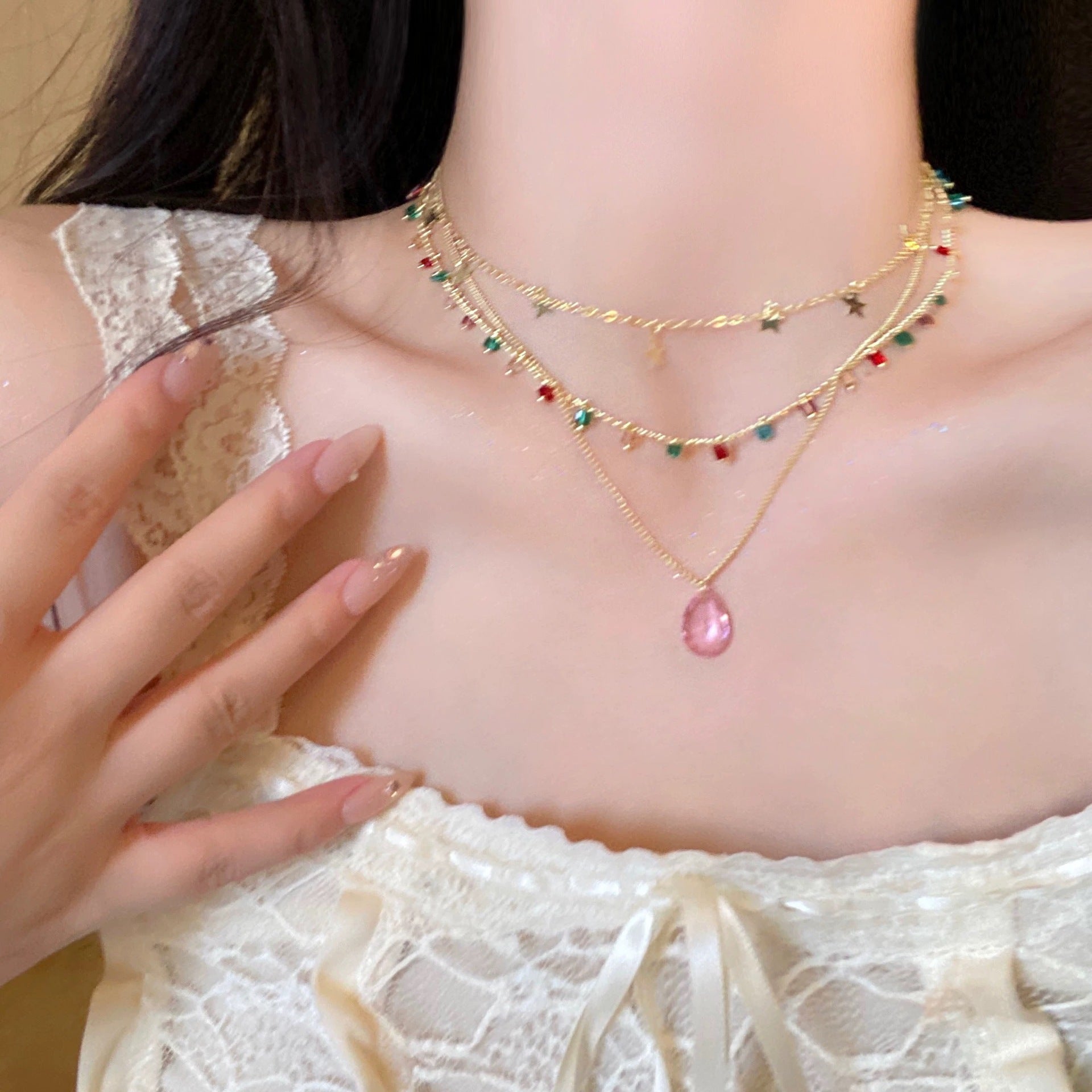 Colour Choker Necklace For Women Featuring Alloy Chain And Pendant With Electroplated Finish