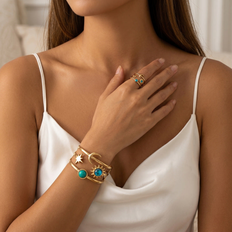 Bohemian Moon Jewelry Set For Women In Gold Featuring Ferroalloy Material