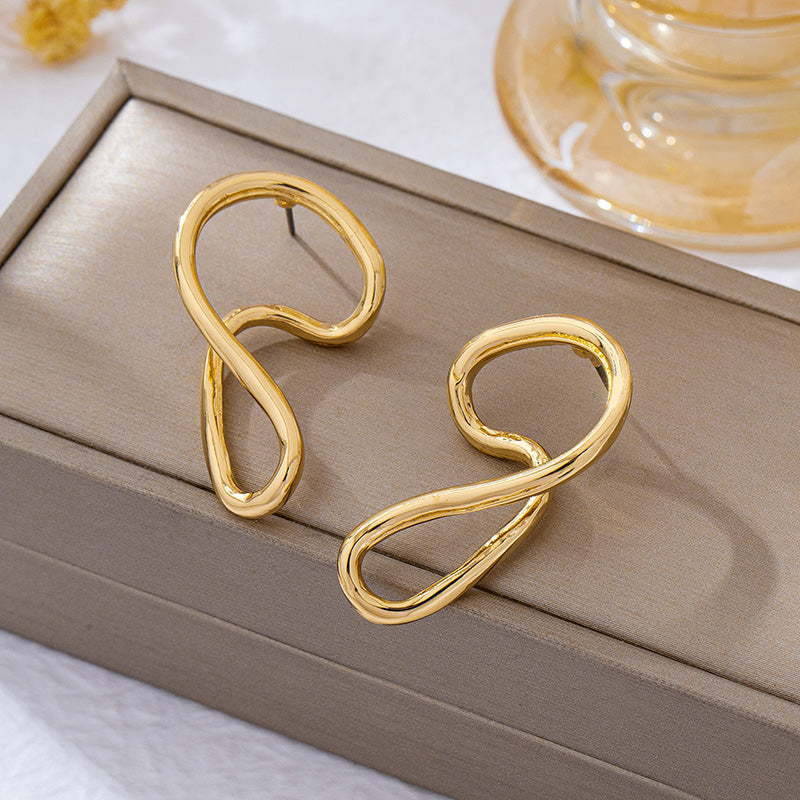 Geometric Hollow Out Stud Earrings In Gold With KC Golden Plated Alloy, Simple Style For Women