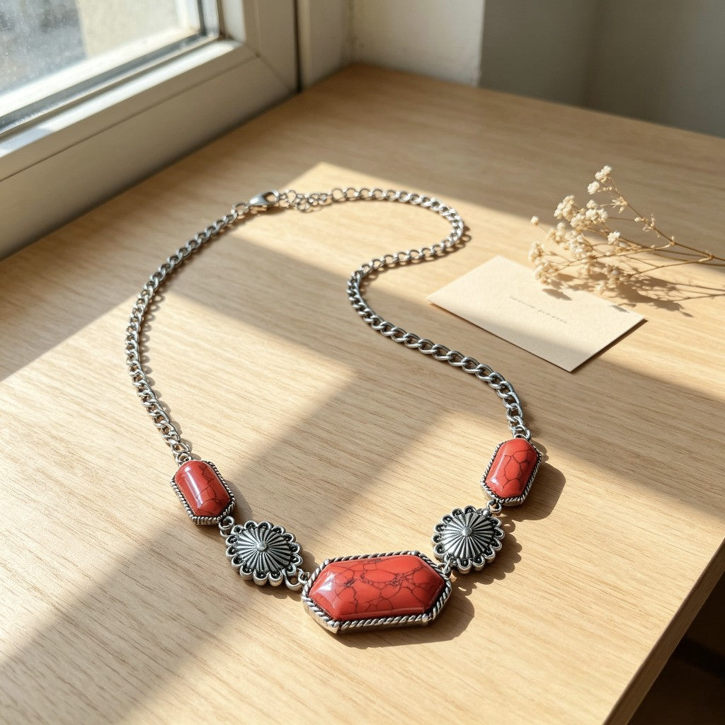 Bohemian Oval Green Turquoise Inlay Necklace For Women Featuring Zinc Alloy Pendant