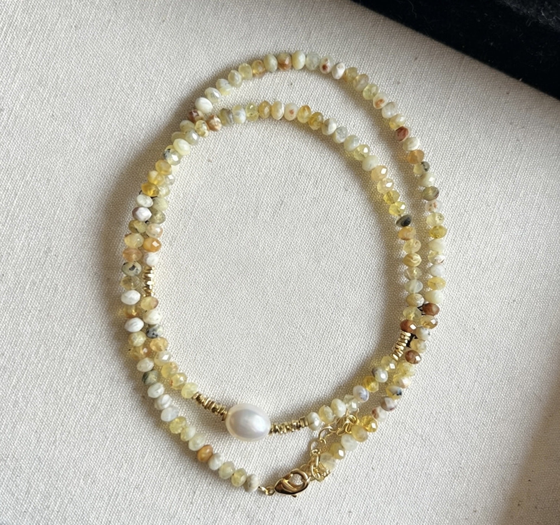 Bohemian Geometric Necklace For Women With Beaded Chain Featuring Freshwater Pearl Inlay And Mixed Materials
