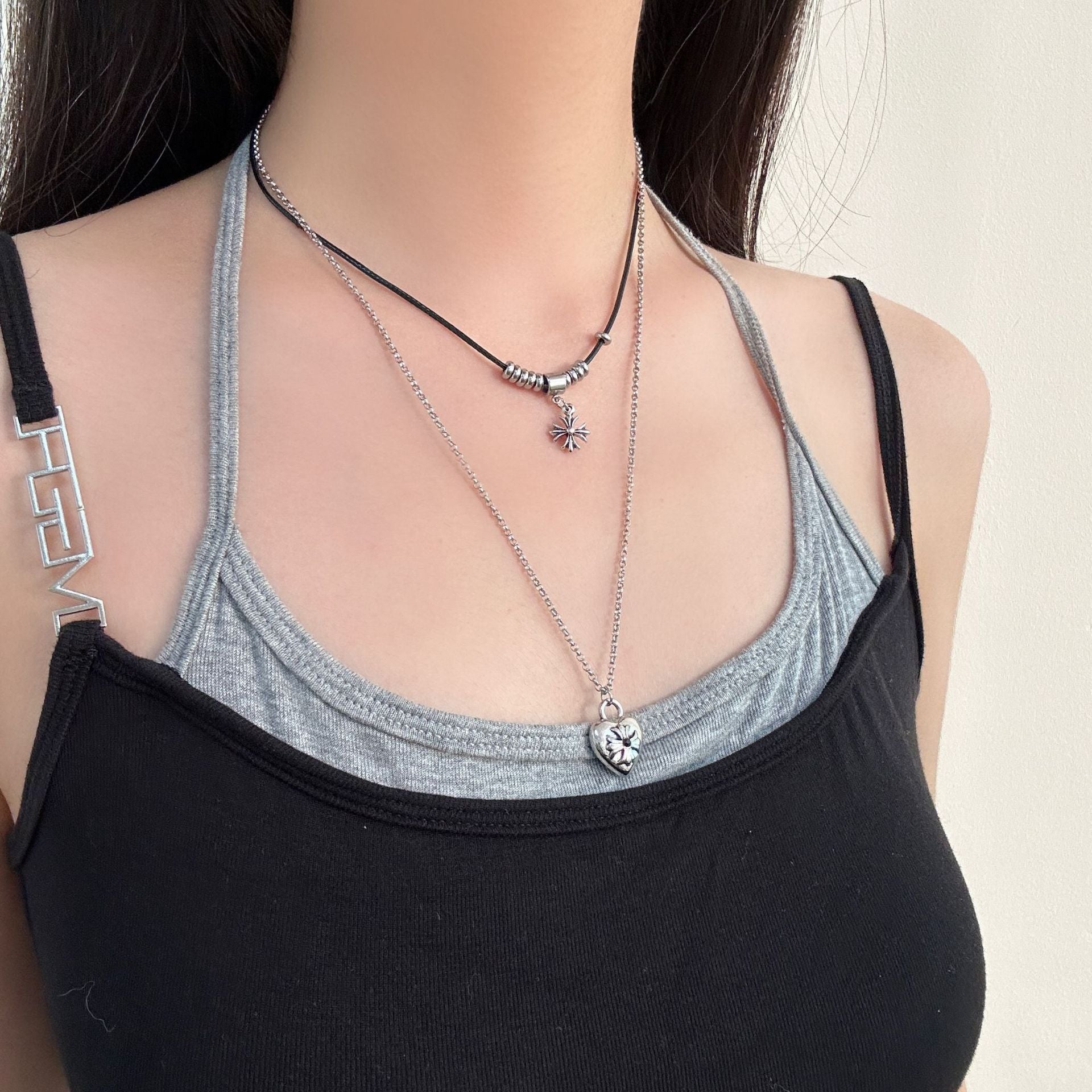 New Style Heart Shape Necklace For Women Featuring Alloy Pendant, Perfect For Daily Wear