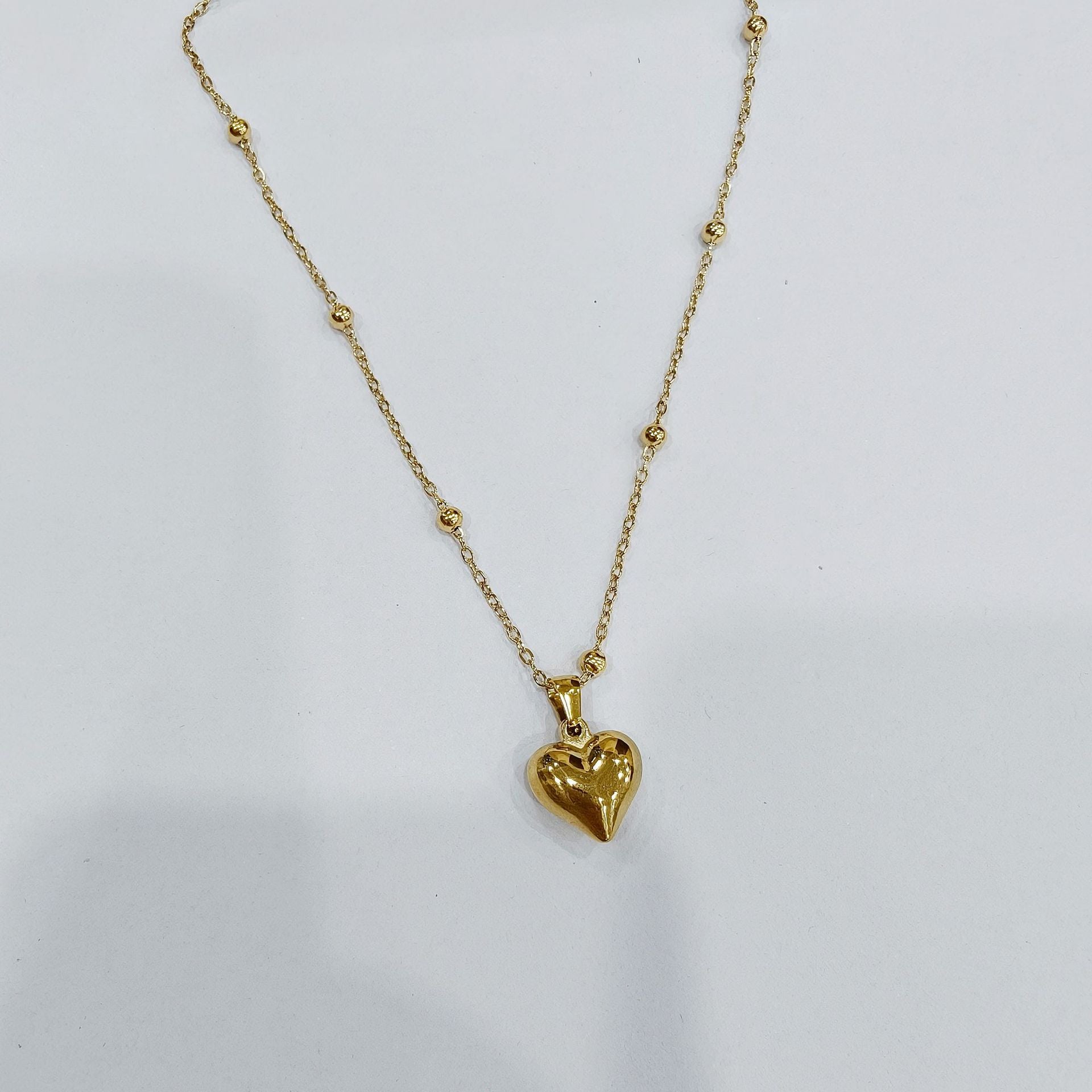 Heart Shape Pendant Necklace In 304 Stainless Steel With PVD Coated 18K Real Gold Plated Finish For Adults, Perfect For Daily Wear