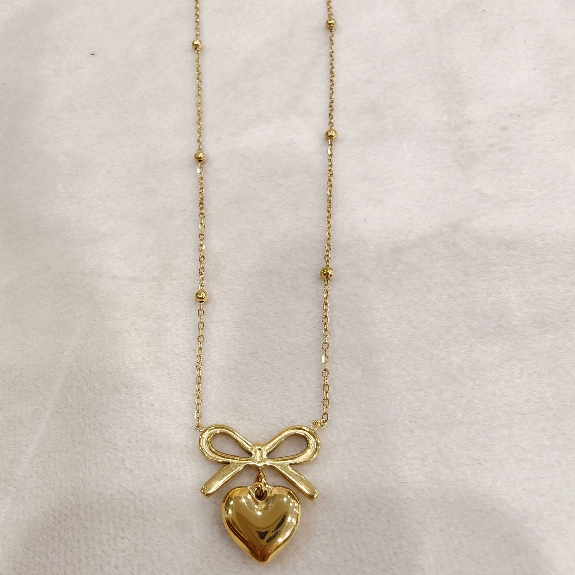 Heart Shape Pendant Necklace In 304 Stainless Steel With PVD Coated 18K Real Gold Plated Finish For Adults, Perfect For Daily Wear